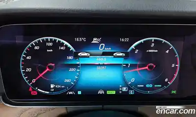 Mercedes-Benz E-Class 2022 1.9 гидро, миниатюра 8