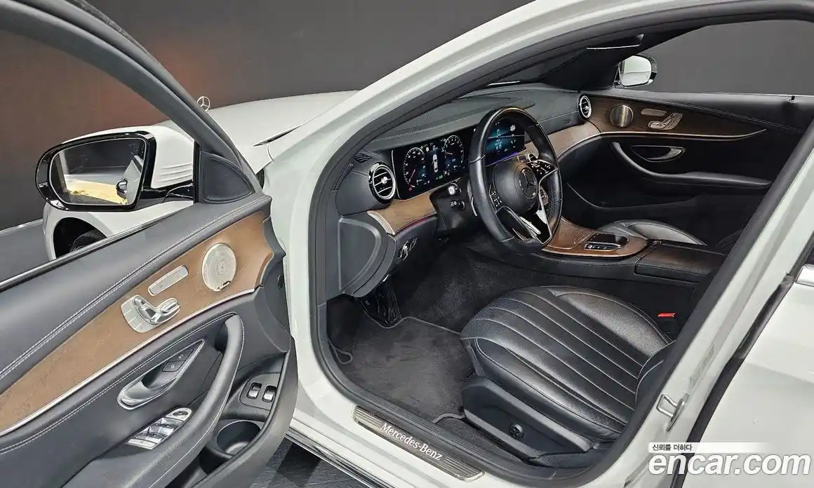 Mercedes-Benz E-Class 2022 2.0 гидро в Москве № 623925, фото 10