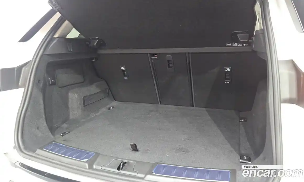 Land Rover Range-Rover Evoque 2024 2.0 гидро в Москве № 627302, фото 20