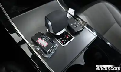 Land Rover Range-Rover Evoque 2024 2.0 гидро в Москве № 627302, миниатюра 9