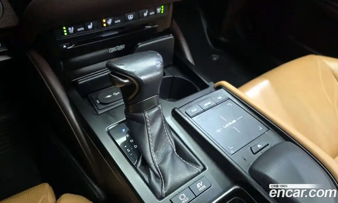 Lexus ES 2019 2.5 гидро в Москве № 628698, фото 9