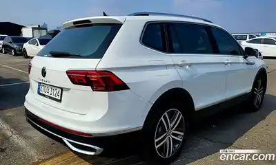 Volkswagen Tiguan 2022 2.0 гидро в Москве № 628970, миниатюра 2