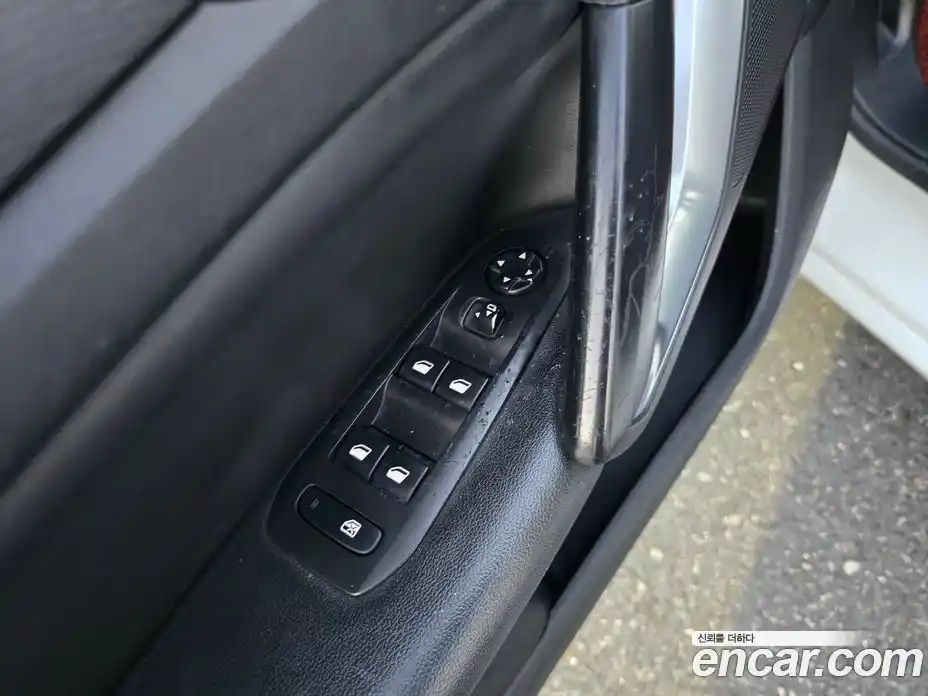 Peugeot 308 2015 2.0 гидро в Москве № 681335, фото 13