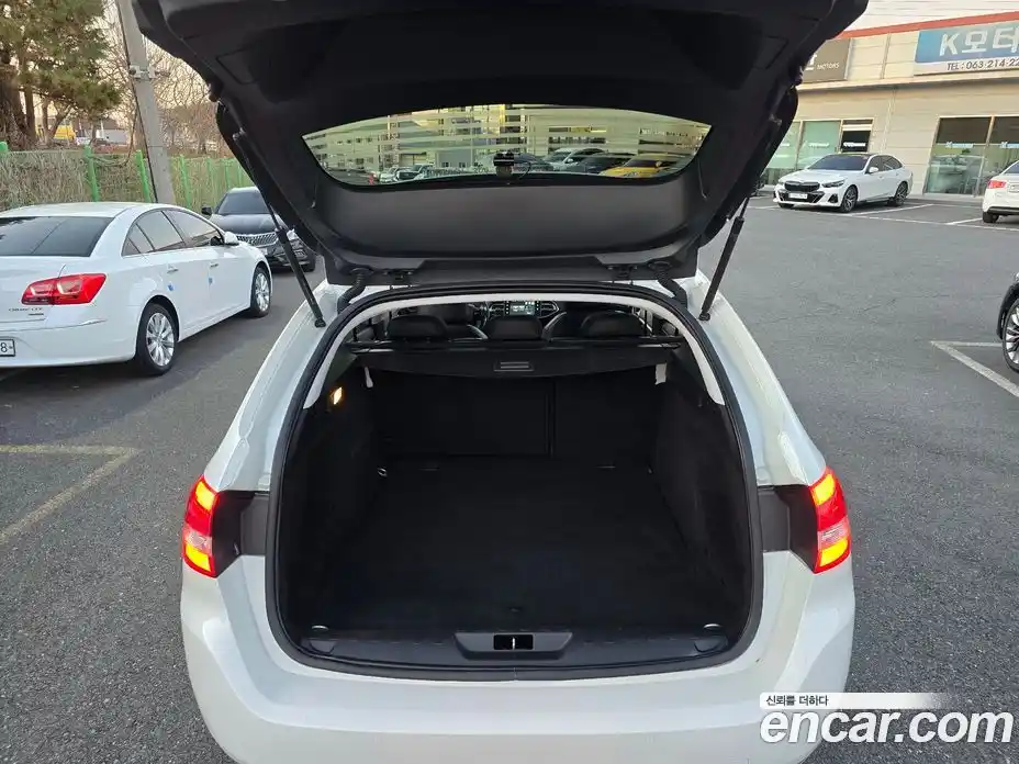 Peugeot 308 2015 2.0 гидро в Москве № 681335, фото 20