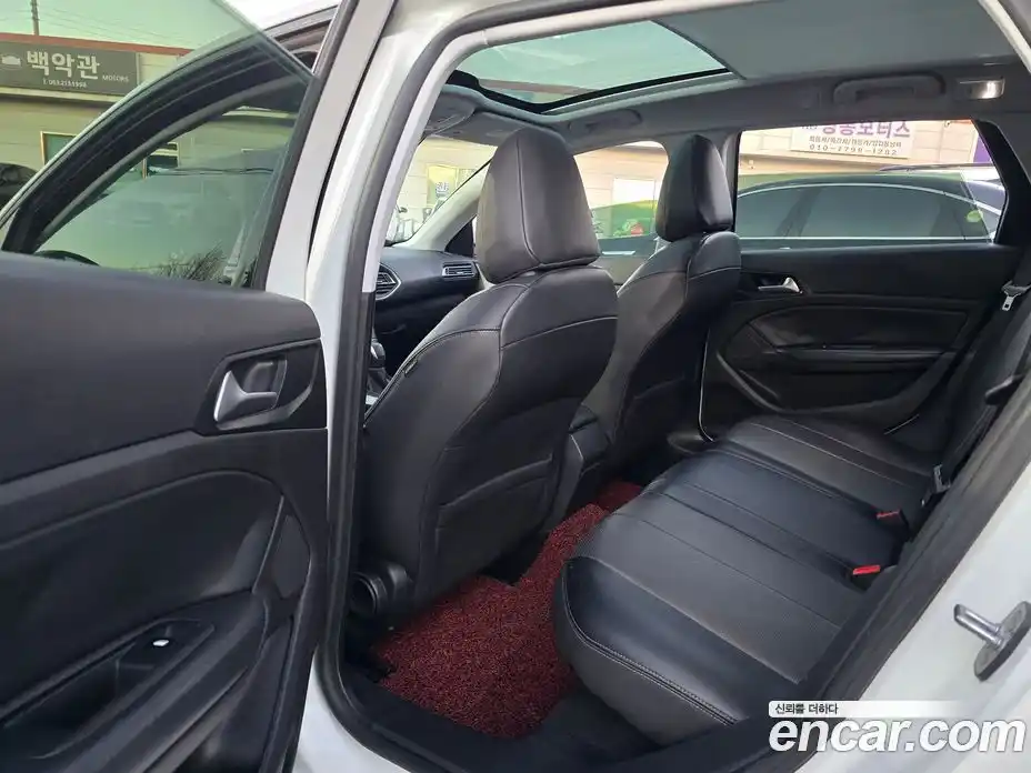 Peugeot 308 2015 2.0 гидро в Москве № 681335, фото 7