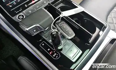Audi Q8 2021 3.0 гидро в Москве № 723319, миниатюра 9
