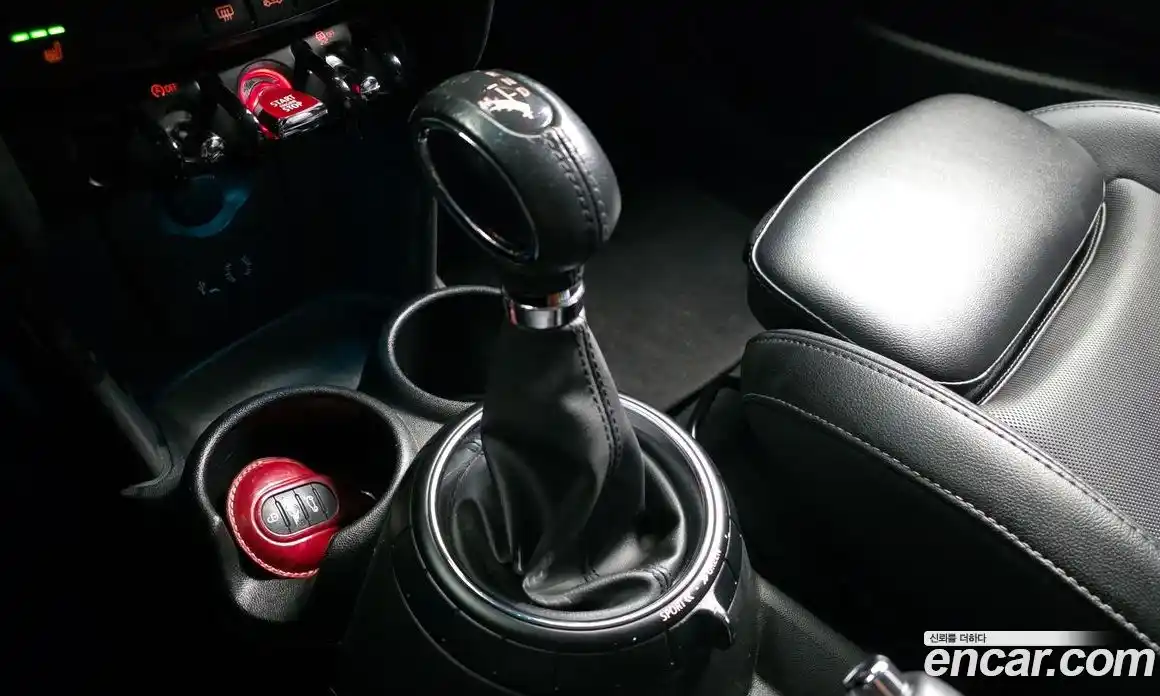 Mini Cooper 2017 1.5 гидро в Москве № 724857, фото 9