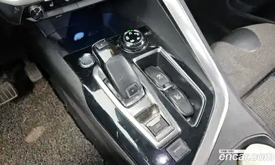 Peugeot 3008 2018 1.6 гидро в Москве № 747136, миниатюра 9