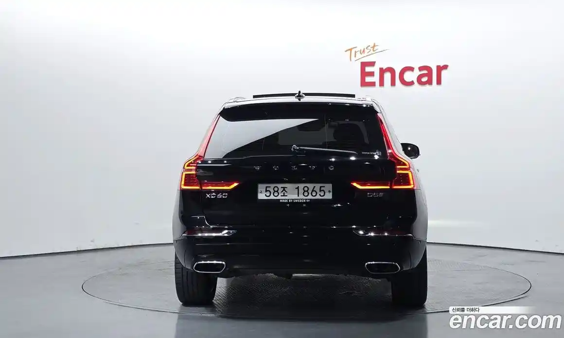 Volvo XC60 2018 2.0 гидро в Москве № 749548, фото 4