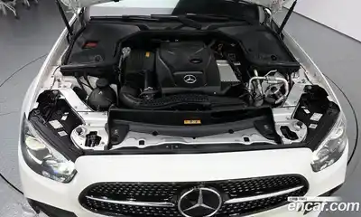 Mercedes-Benz E-Class 2023 2.0 гидро, миниатюра 6
