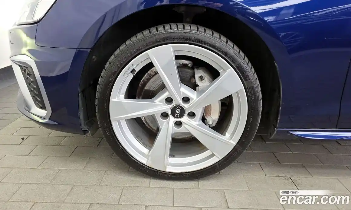 Audi A4 2022 2.0 гидро в Москве № 764924, фото 4
