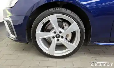 Audi A4 2022 2.0 гидро в Москве № 764924, миниатюра 4