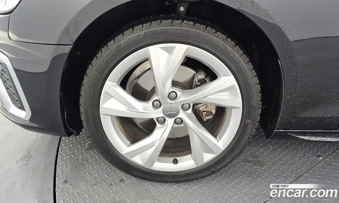 Audi A4 2021 2.0 гидро в Москве, фото 5