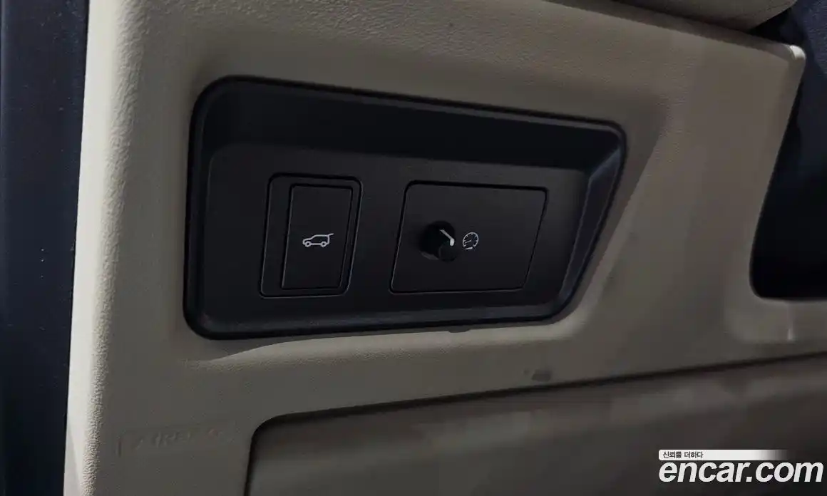 Land Rover Range-Rover Evoque 2017 2.0 гидро в Москве № 824774, фото 14