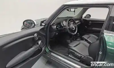 Mini Cooper 2018 1.5 гидро в Москве № 825373, миниатюра 11