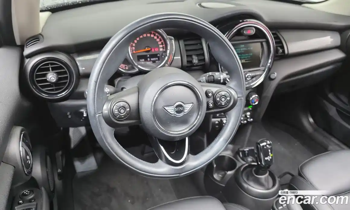 Mini Cooper 2018 1.5 гидро в Москве № 825373, фото 13