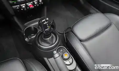 Mini Cooper 2018 1.5 гидро в Москве № 825373, миниатюра 9