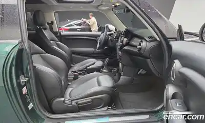 Mini Cooper 2018 1.5 гидро в Москве № 825373, миниатюра 10