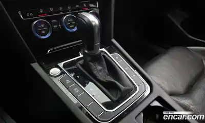 Volkswagen Arteon 2019 2.0 гидро в Москве № 826187, миниатюра 9