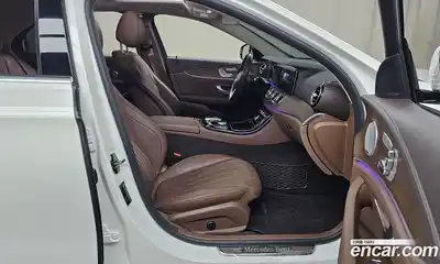 Mercedes-Benz E-Class 2020 2.0 гидро, миниатюра 11