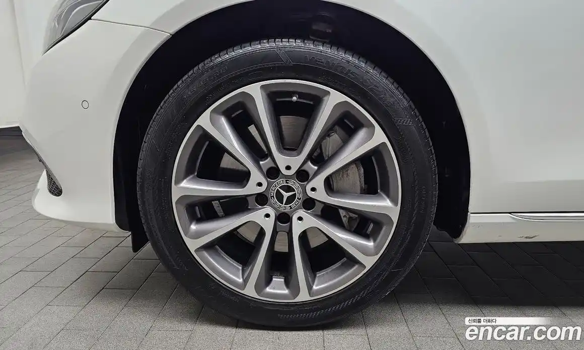 Mercedes-Benz E-Class 2020 2.0 гидро, фото 5