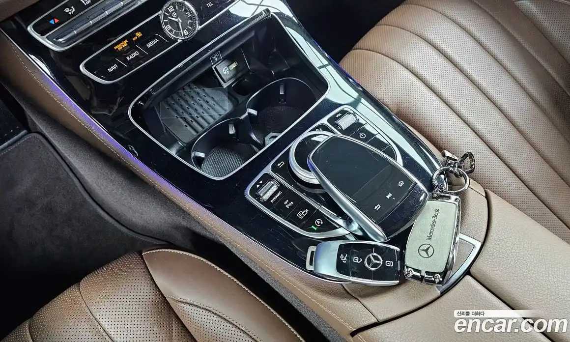 Mercedes-Benz E-Class 2020 2.0 гидро, фото 9
