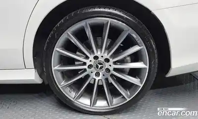 Mercedes-Benz E-Class 2022 2.0 гидро, миниатюра 5