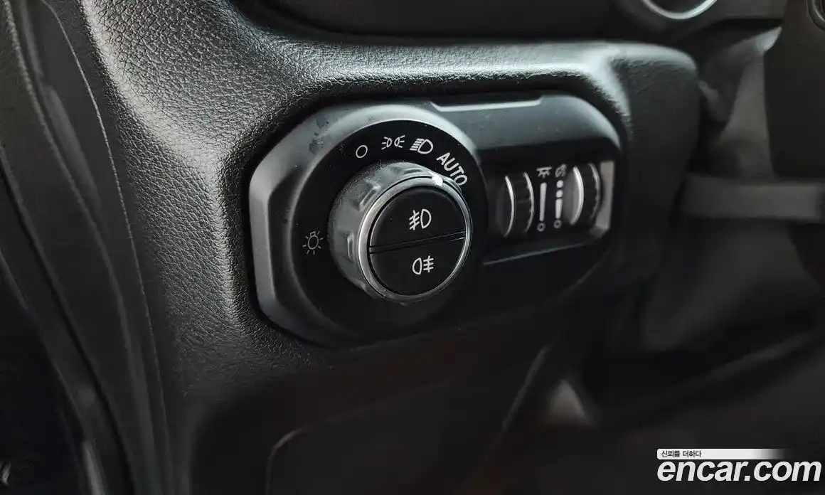Jeep Wrangler 2021 2.0 гидро в Москве № 862892, фото 14