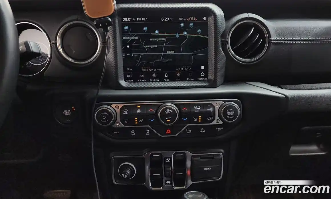 Jeep Wrangler 2021 2.0 гидро в Москве № 862892, фото 16