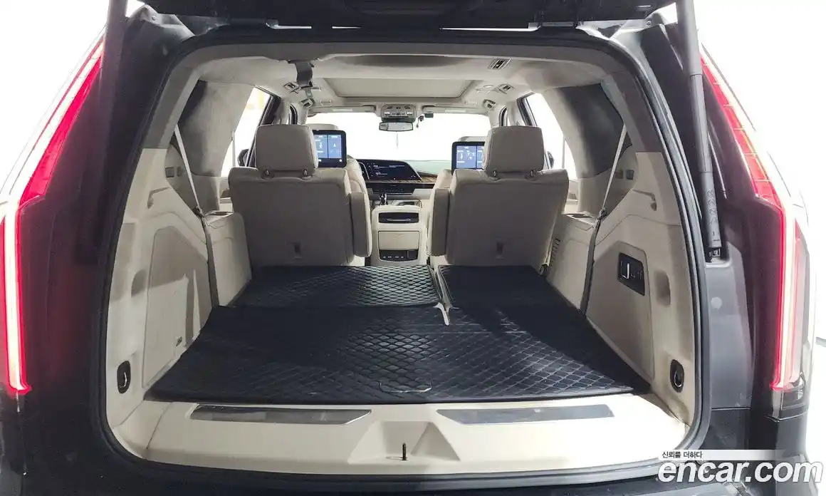 Cadillac Escalade 2021 6.2 гидро в Москве № 863980, фото 20