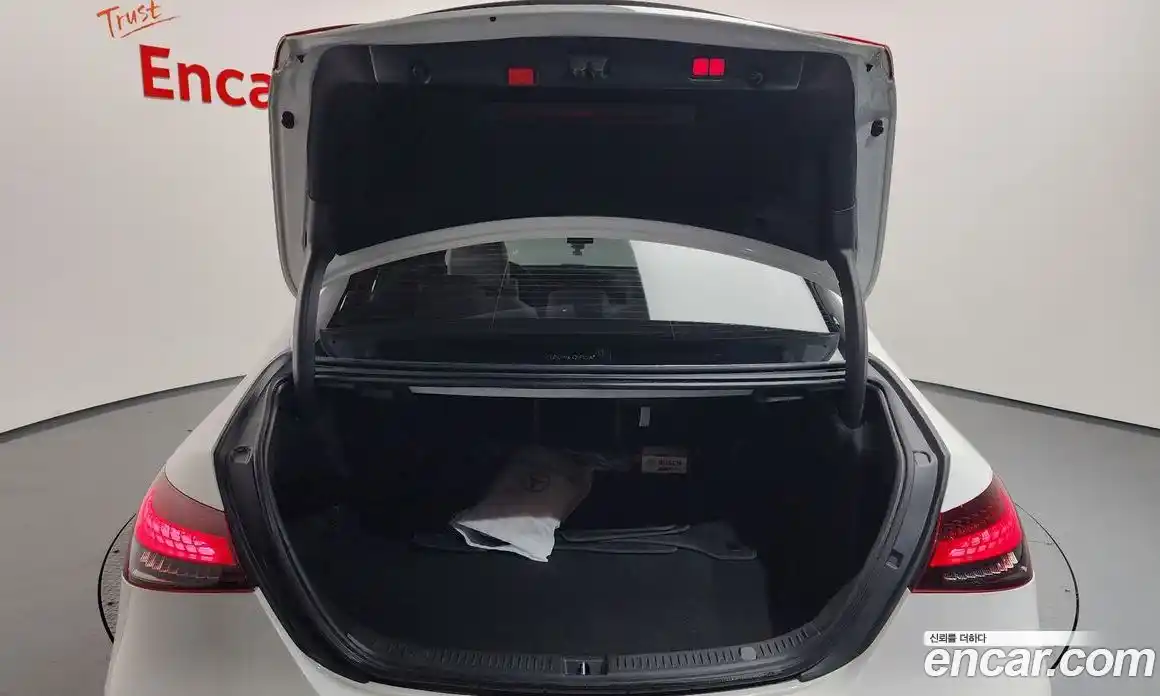 Mercedes-Benz E-Class 2022 2.0 гидро, фото 19