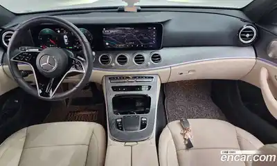 Mercedes-Benz E-Class 2022 2.0 гидро, миниатюра 6