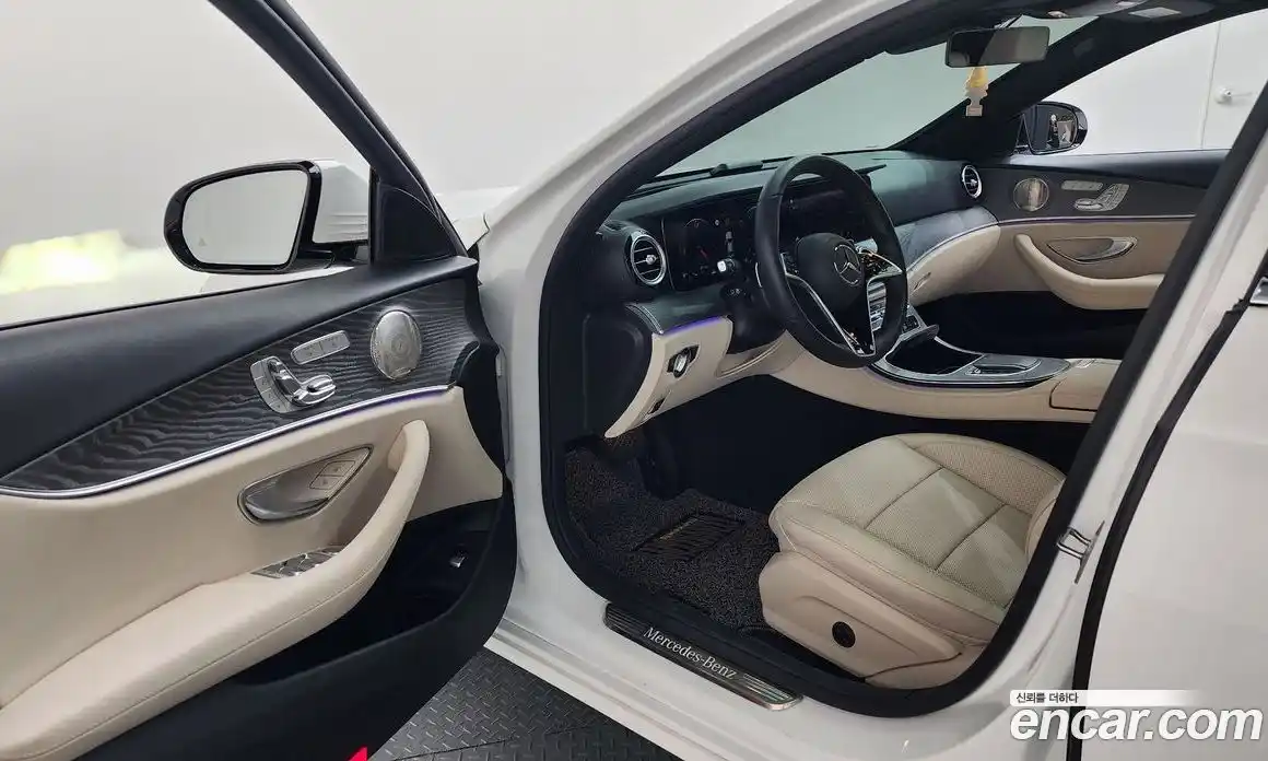 Mercedes-Benz E-Class 2022 2.0 гидро, фото 9