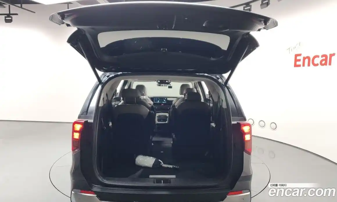 Kia Canival 2025 3.5 Автомат в Москве № 928521, фото 20