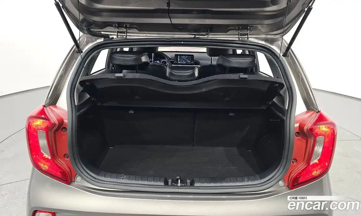 Kia Morning 2018 1.0 Автомат в Москве № 972236, фото 19