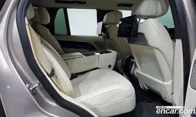 Land Rover Range-Rover 2025 3.0 гидро в Москве № 975040, миниатюра 12