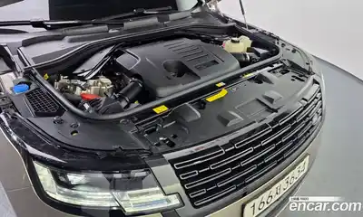 Land Rover Range-Rover 2025 3.0 гидро в Москве № 975040, миниатюра 6