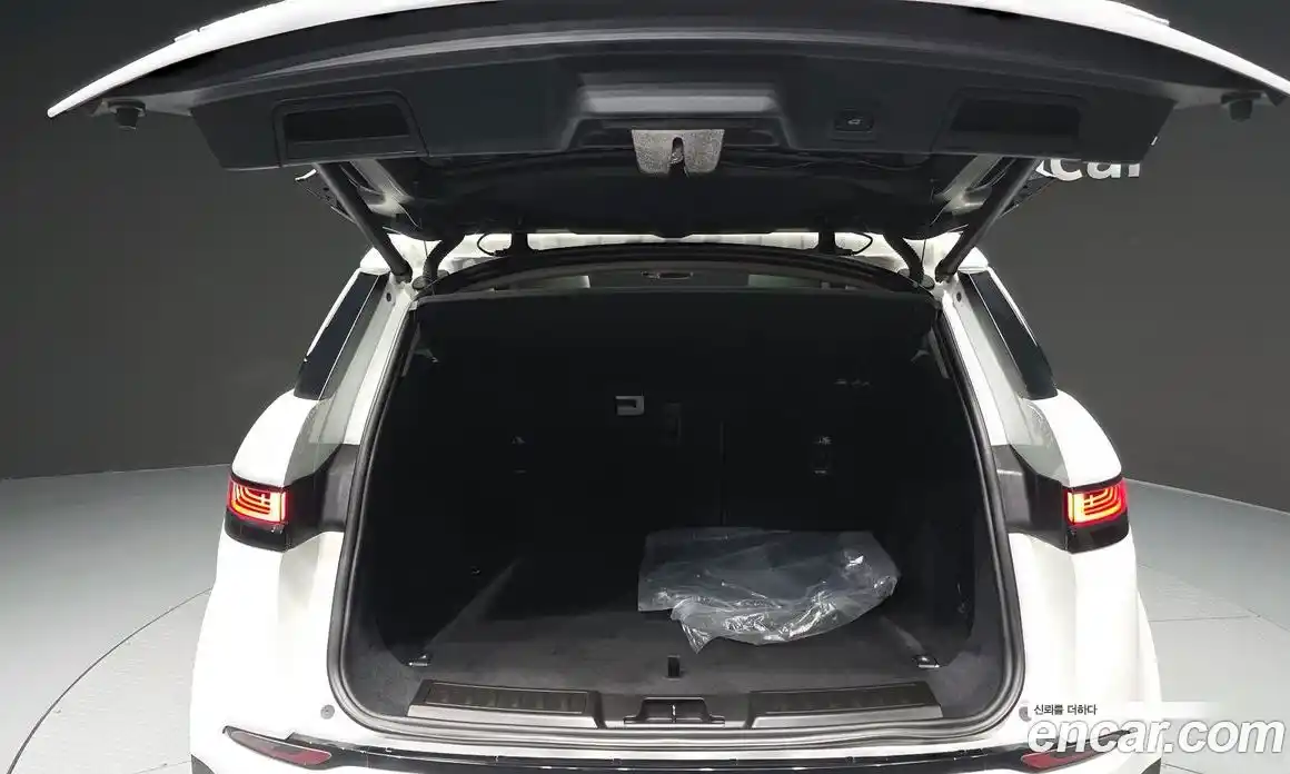 Land Rover Range-Rover Evoque 2022 2.0 гидро в Москве № 975296, фото 20