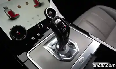 Land Rover Range-Rover Evoque 2022 2.0 гидро в Москве № 975296, миниатюра 9