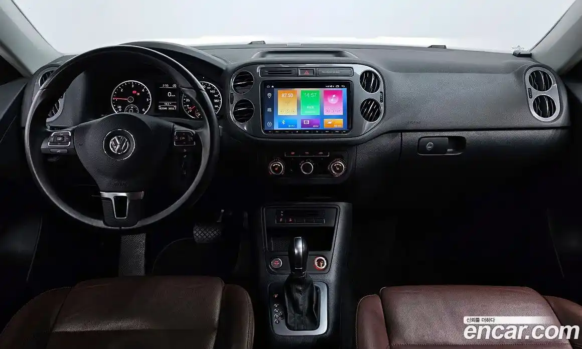 Volkswagen Tiguan 2015 2.0 гидро в Москве № 976188, фото 7