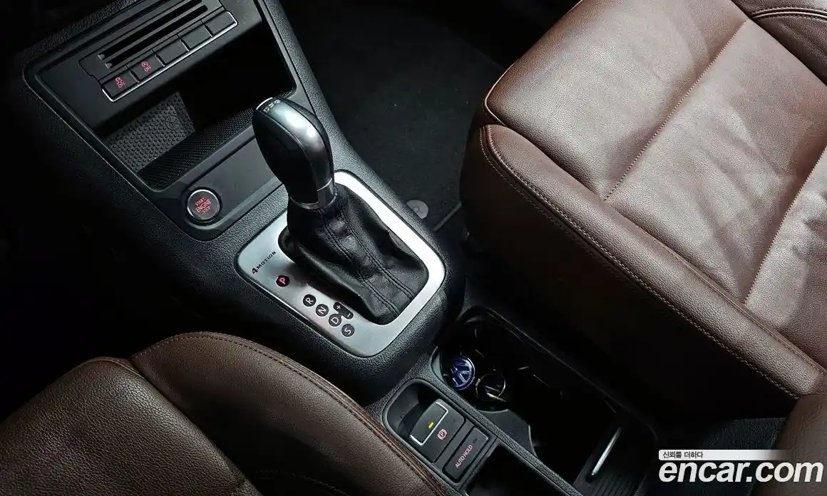 Volkswagen Tiguan 2015 2.0 гидро в Москве № 976188, фото 9