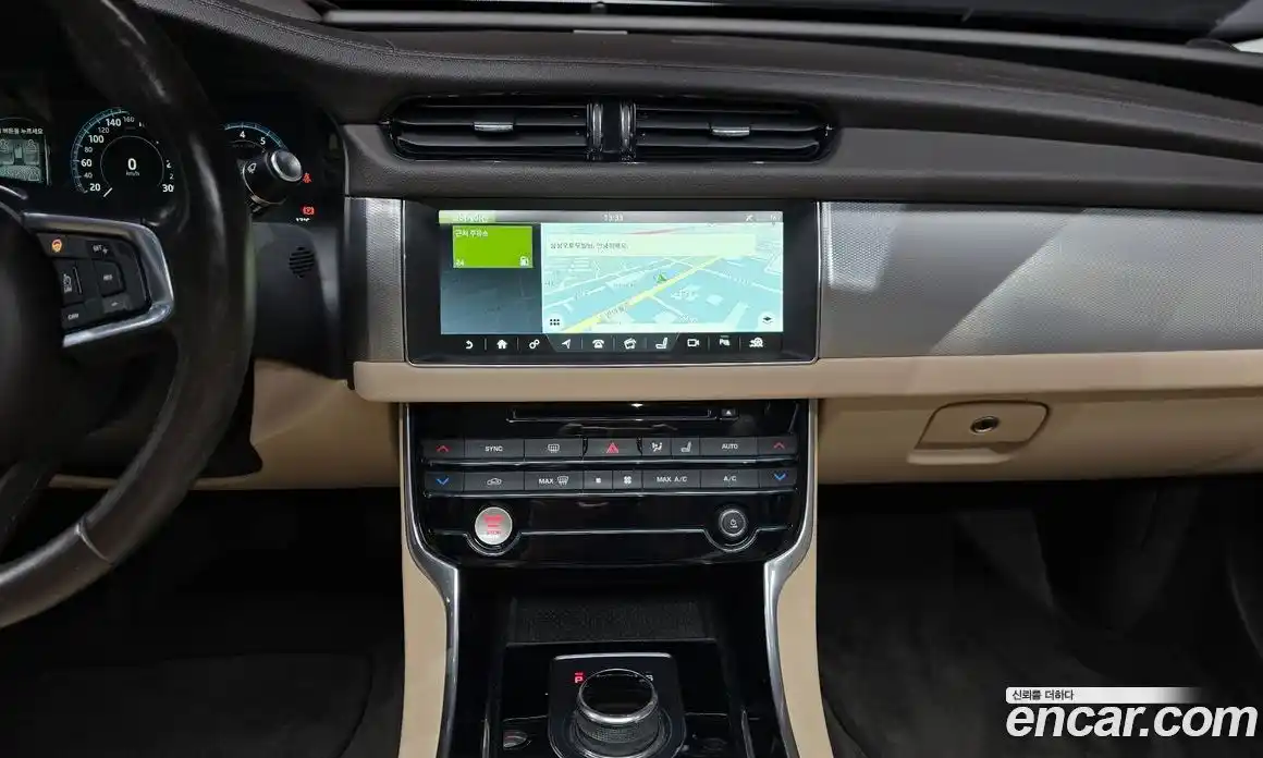 Jaguar XF 2018 2.0 гидро в Москве № 976492, фото 15