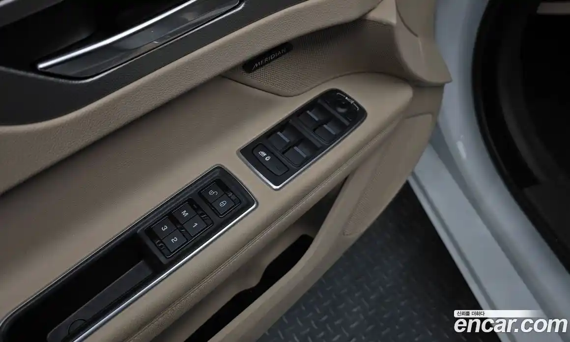 Jaguar XF 2018 2.0 гидро в Москве № 976492, фото 17