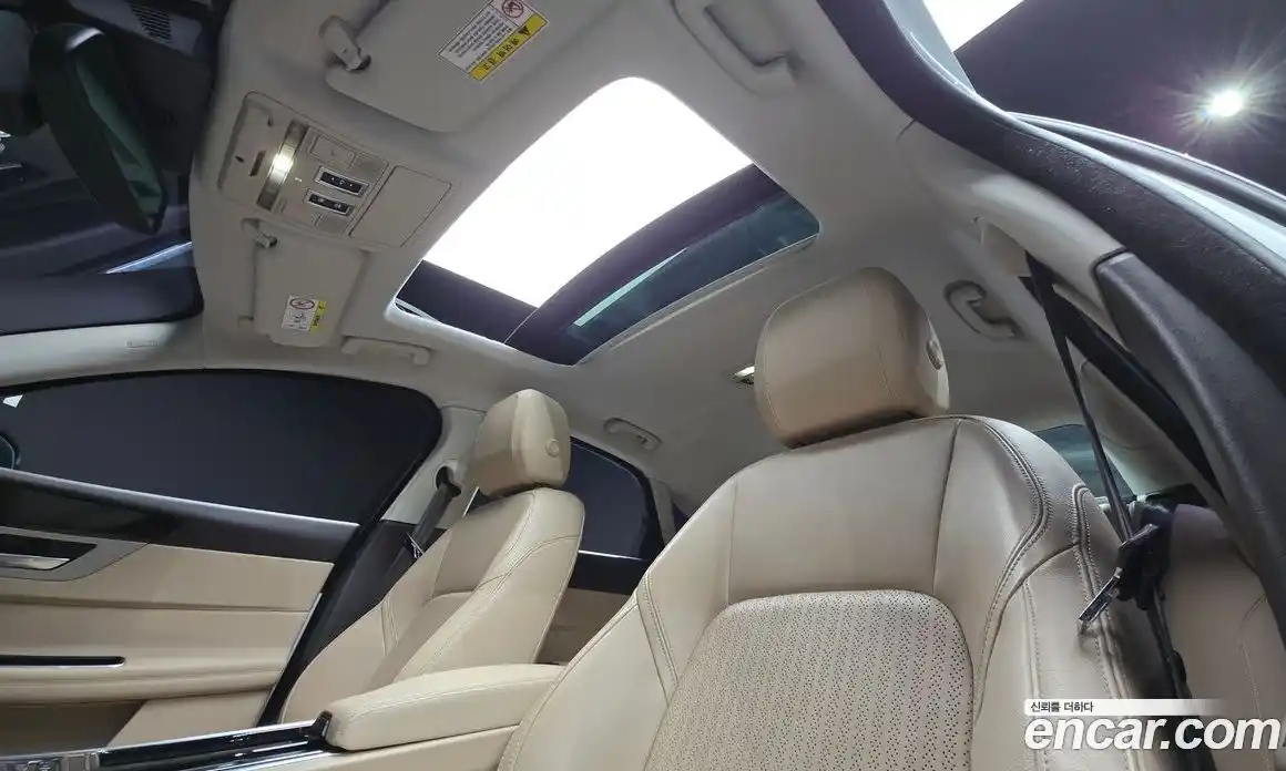 Jaguar XF 2018 2.0 гидро в Москве № 976492, фото 19