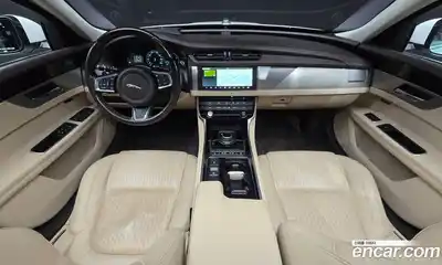 Jaguar XF 2018 2.0 гидро в Москве № 976492, миниатюра 7