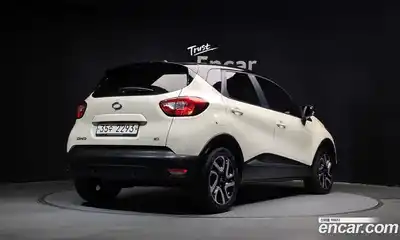 Renault QM3 2015 1.5 Автомат в Москве № 1000532, миниатюра 2