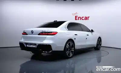 BMW 7-Series 2023 3.0 Автомат в Москве № 1001056, миниатюра 2