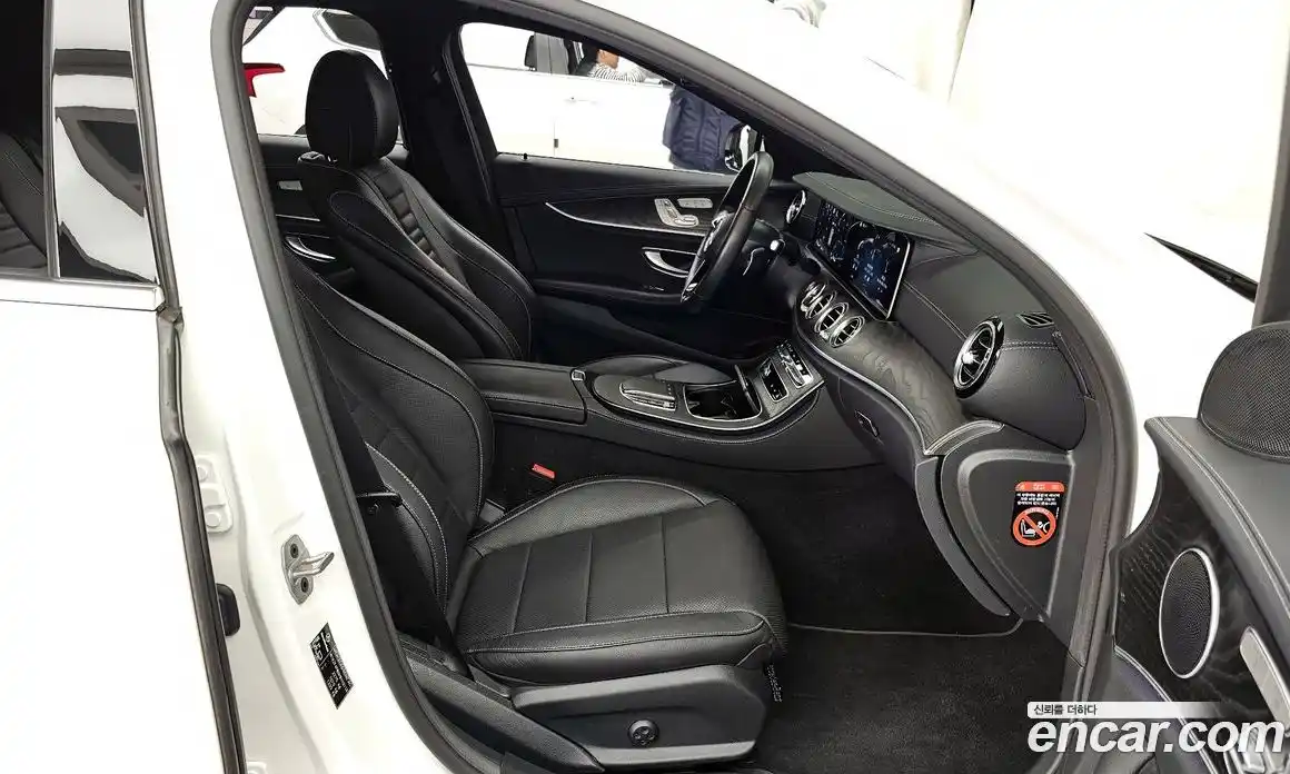 Mercedes-Benz E-Class 2022 2.0 гидро, фото 11