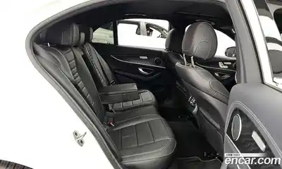 Mercedes-Benz E-Class 2022 2.0 гидро, миниатюра 12