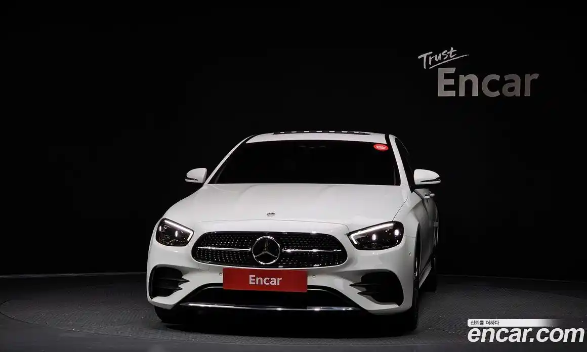 Mercedes-Benz E-Class 2022 2.0 гидро, фото 3